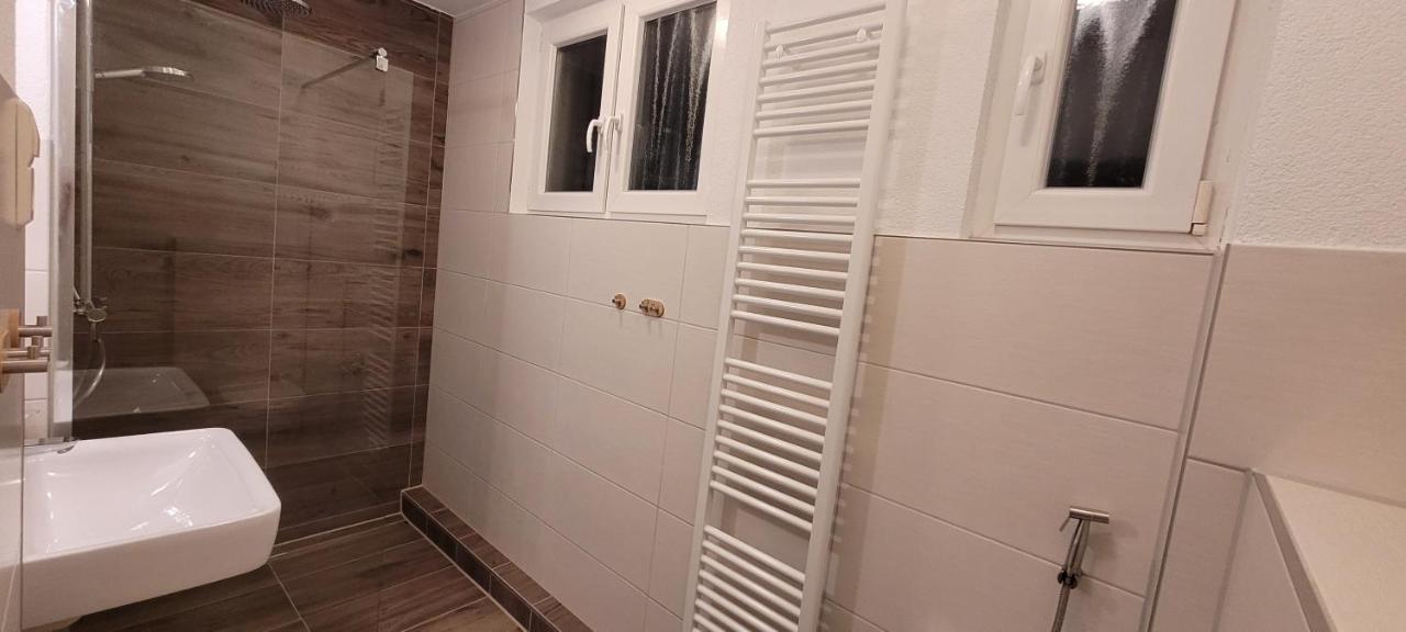 Ermis Apartments メッツィンゲン エクステリア 写真
